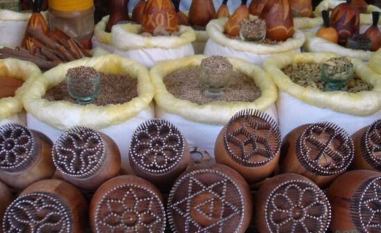 イスラム世界の文化的中心地として栄えた茶色い街 「 ブハラ 」｜ トラベルダイアリー